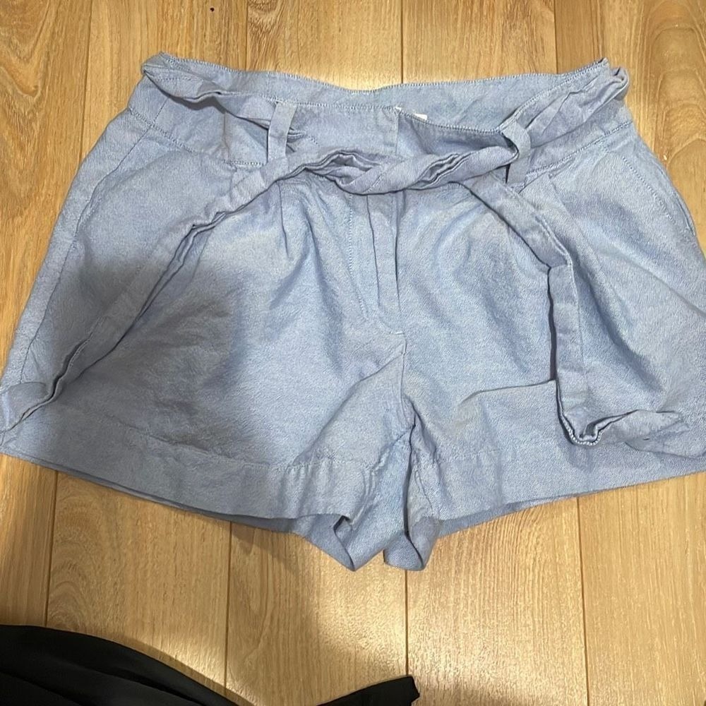 Vineyard Vines Bow Front Tie‎ Waist Shorts Cornflower Chambray Blue Womens 2